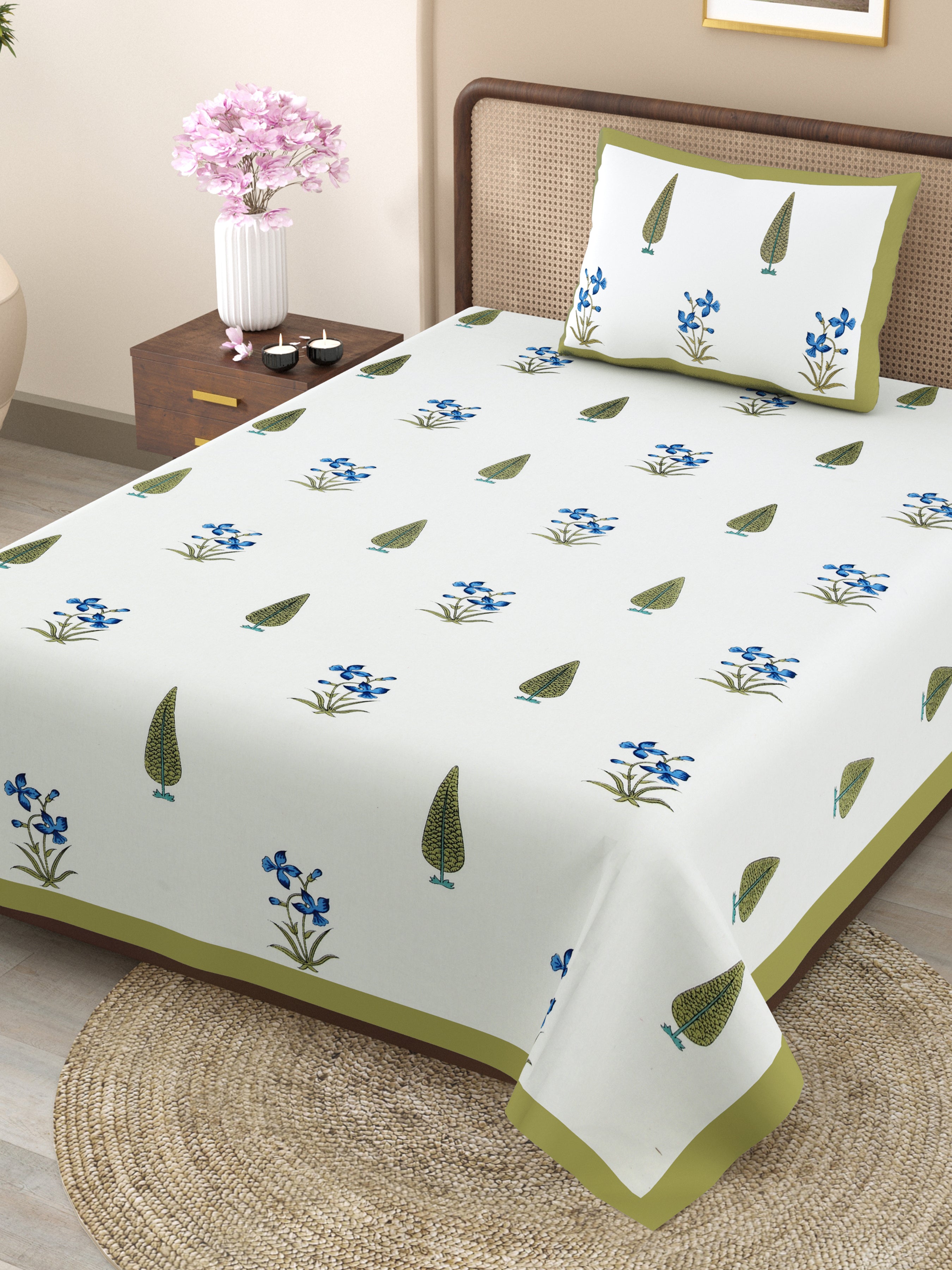 100% COTTON TRADITIONAL  PRINTED SINGLE BEDSHEET ( SIZE 60 X 90 )
